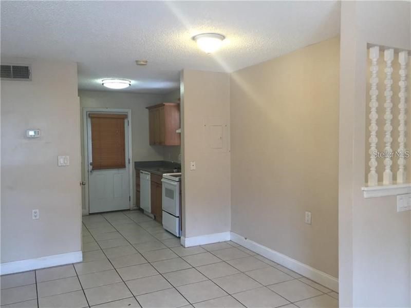 Recently Rented: $700 (0 beds, 1 baths, 460 Square Feet)