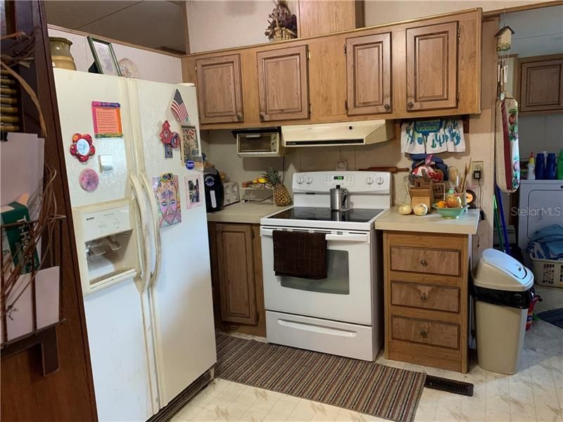 Recently Sold: $159,900 (3 beds, 2 baths, 1456 Square Feet)