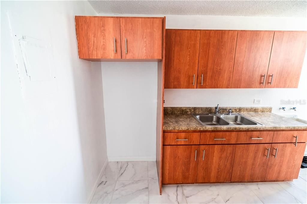 Vendido Recientemente: $51,900 (2 camas, 1 baños, 699 Pies cuadrados)