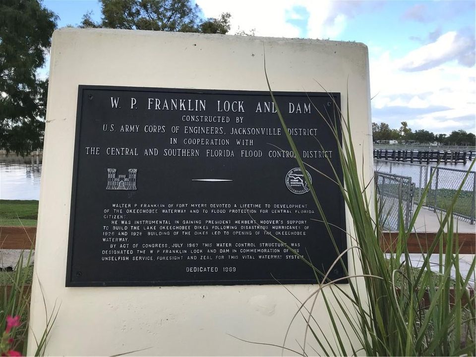 Franklin lock & dam is nearby on the Caloosahatchee River.  It is part of the Okeechobee Waterway.There is a boat ramp, picnic area and campground nearby.