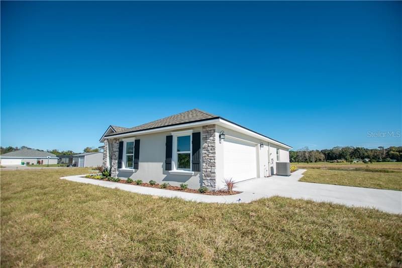 Recently Sold: $364,900 (4 beds, 2 baths, 2102 Square Feet)