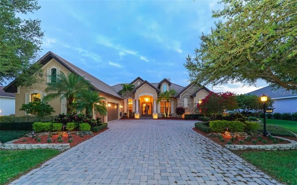 Recientemente alquilado: $4,200 (3 camas, 4 baños, 3584 Pies cuadrados)
