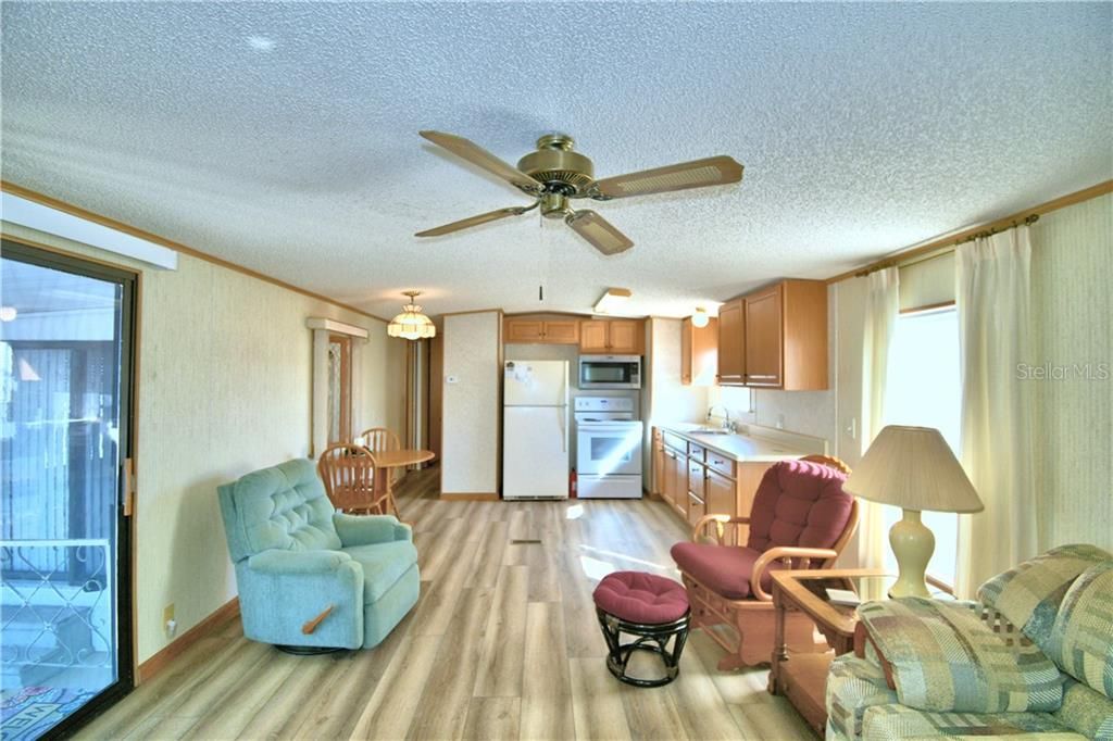 Recently Sold: $79,900 (1 beds, 1 baths, 560 Square Feet)