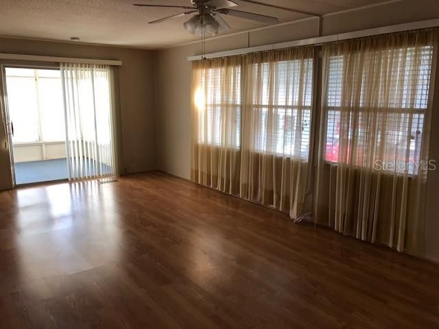 Recently Sold: $59,900 (2 beds, 2 baths, 1152 Square Feet)