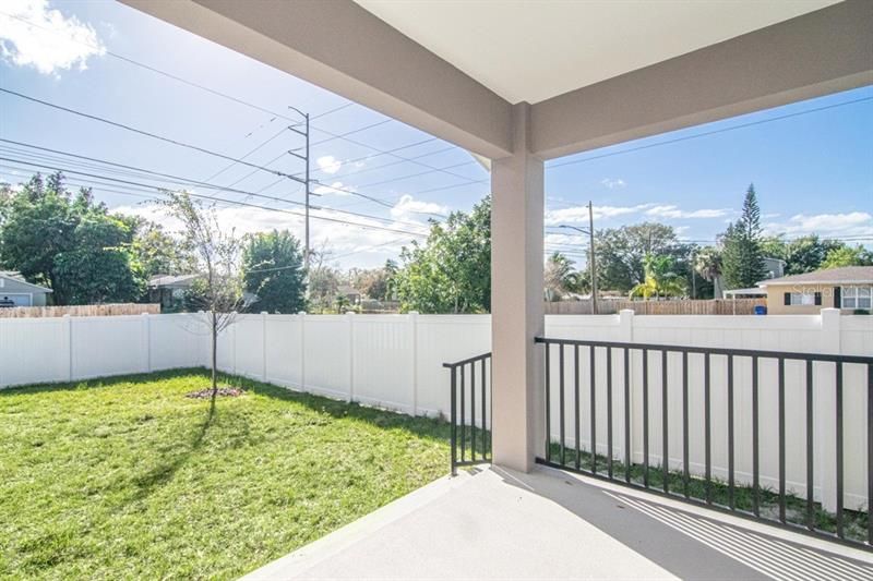 Recently Sold: $460,000 (3 beds, 2 baths, 1864 Square Feet)