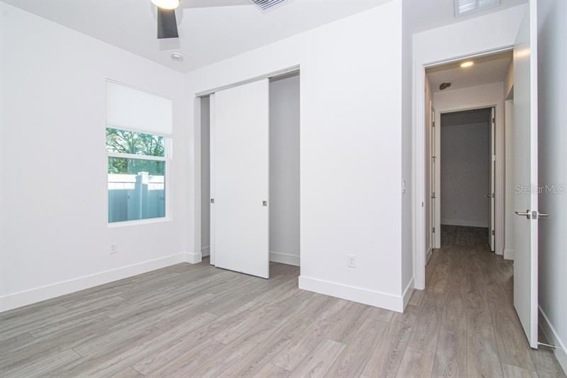 Recently Sold: $460,000 (3 beds, 2 baths, 1864 Square Feet)