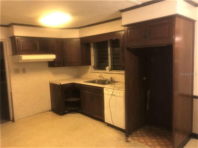 Vendido Recientemente: $95,000 (3 camas, 1 baños, 1334 Pies cuadrados)