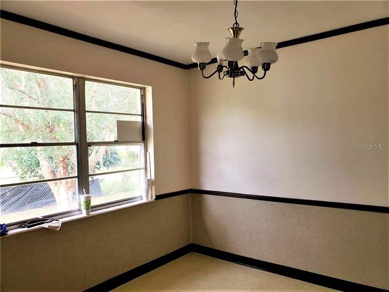 Vendido Recientemente: $95,000 (3 camas, 1 baños, 1334 Pies cuadrados)