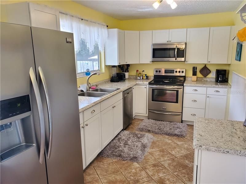 Recently Sold: $182,000 (3 beds, 2 baths, 1268 Square Feet)