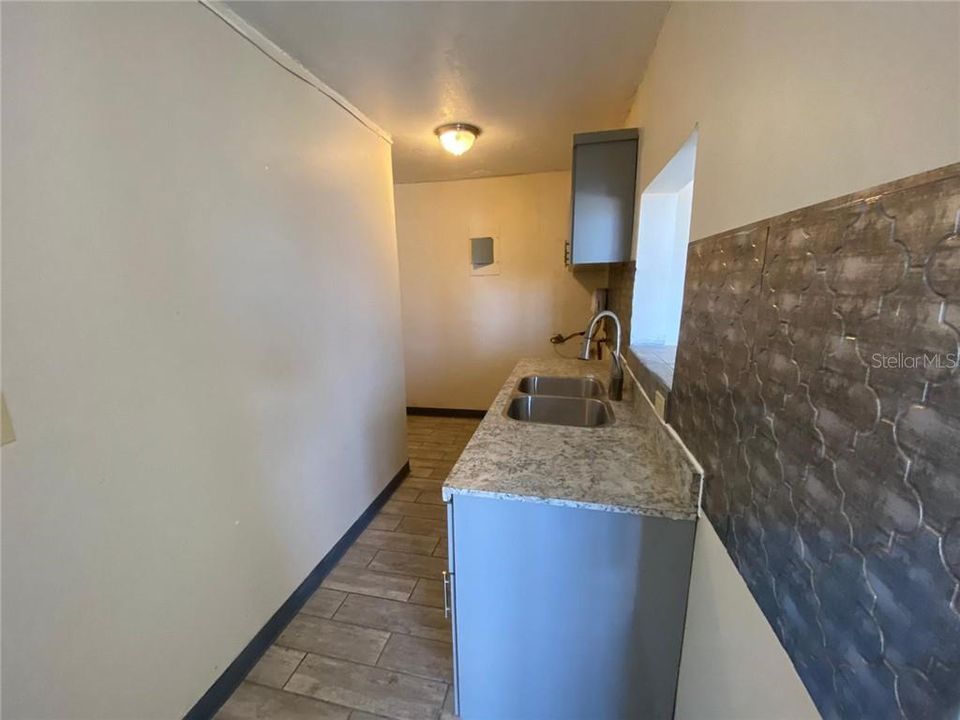 Recently Sold: $69,900 (3 beds, 1 baths, 756 Square Feet)