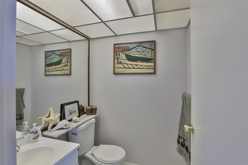 最近售出: $67,000 (1 贝兹, 1 浴室, 800 平方英尺)