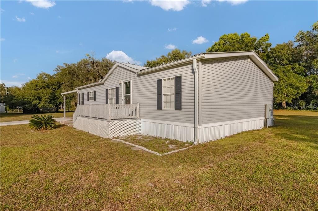 Recently Sold: $160,000 (3 beds, 2 baths, 1248 Square Feet)