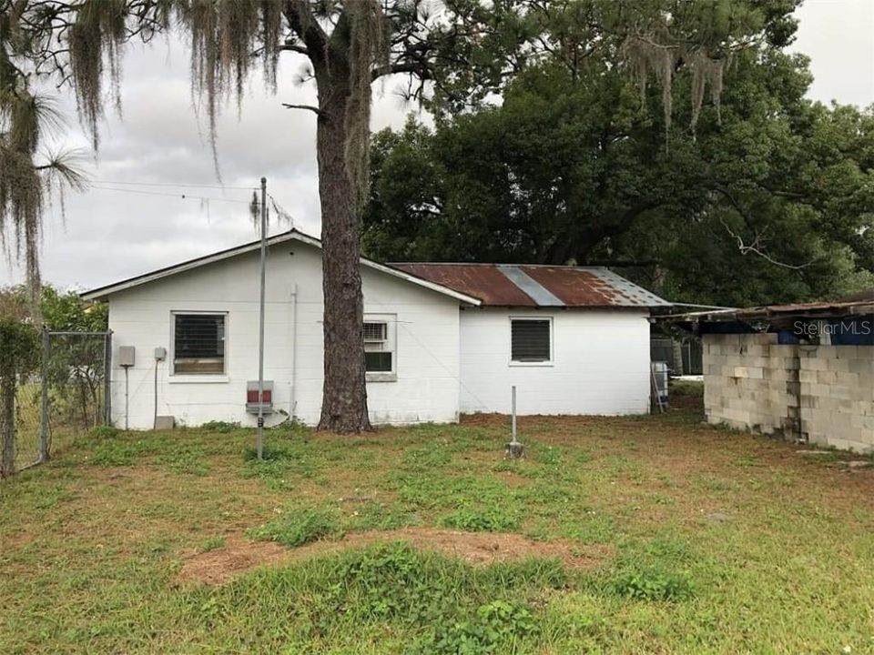 Recently Sold: $10,000 (1 beds, 1 baths, 845 Square Feet)