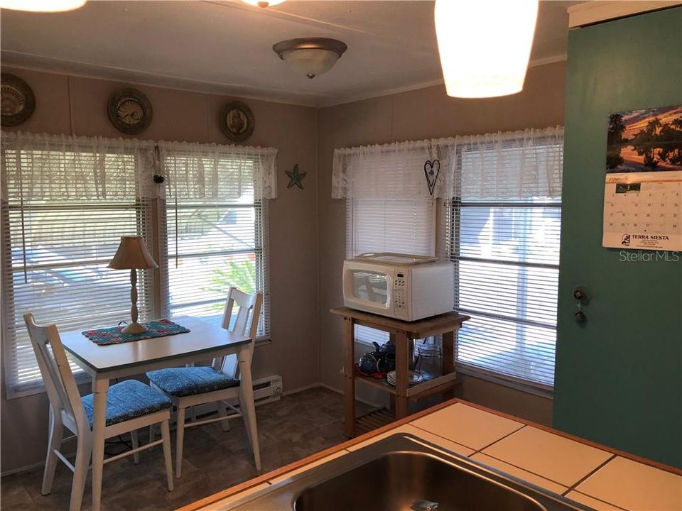 Recently Sold: $49,900 (1 beds, 1 baths, 576 Square Feet)