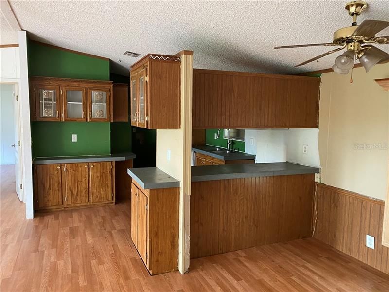 Vendido Recientemente: $37,500 (3 camas, 2 baños, 1152 Pies cuadrados)