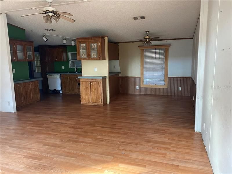 Recently Sold: $37,500 (3 beds, 2 baths, 1152 Square Feet)