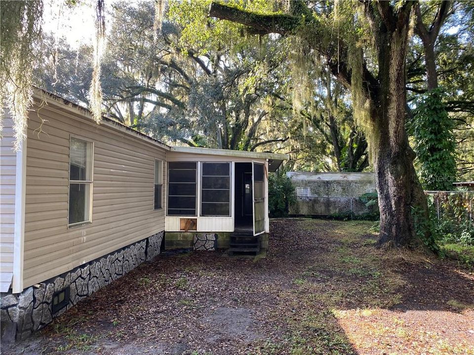 Recently Sold: $37,500 (3 beds, 2 baths, 1152 Square Feet)