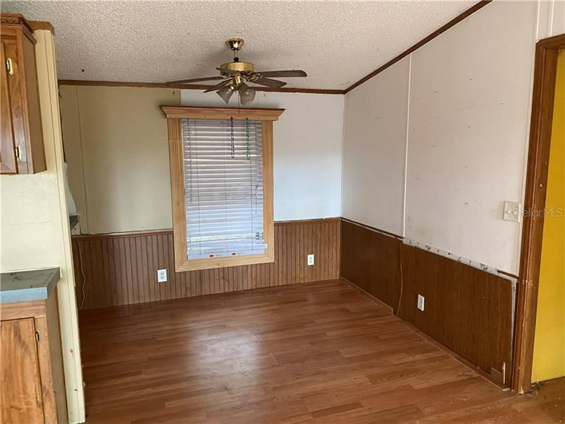 Recently Sold: $37,500 (3 beds, 2 baths, 1152 Square Feet)