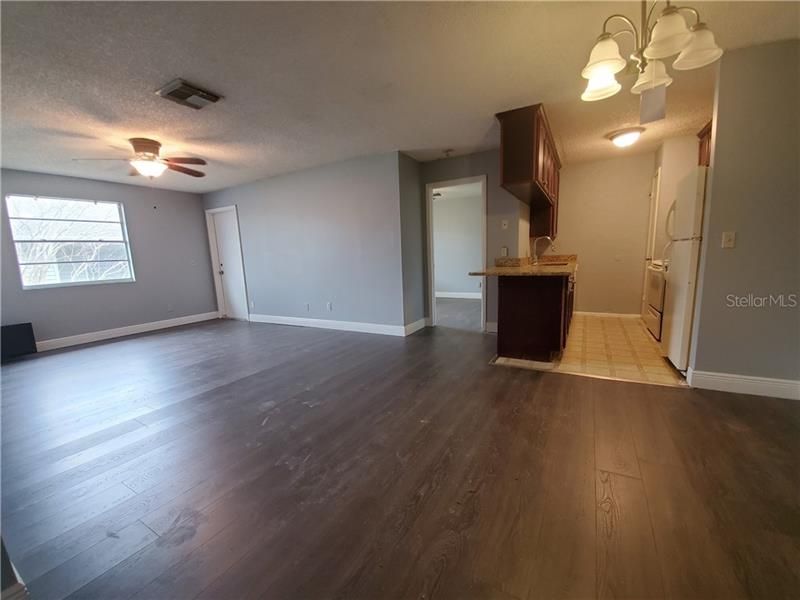 Recently Sold: $73,900 (2 beds, 2 baths, 918 Square Feet)