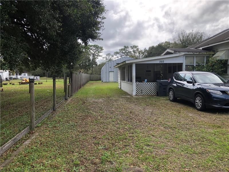 Recently Sold: $95,000 (3 beds, 2 baths, 1274 Square Feet)