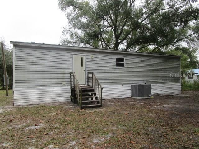 Recently Sold: $104,000 (3 beds, 2 baths, 1056 Square Feet)