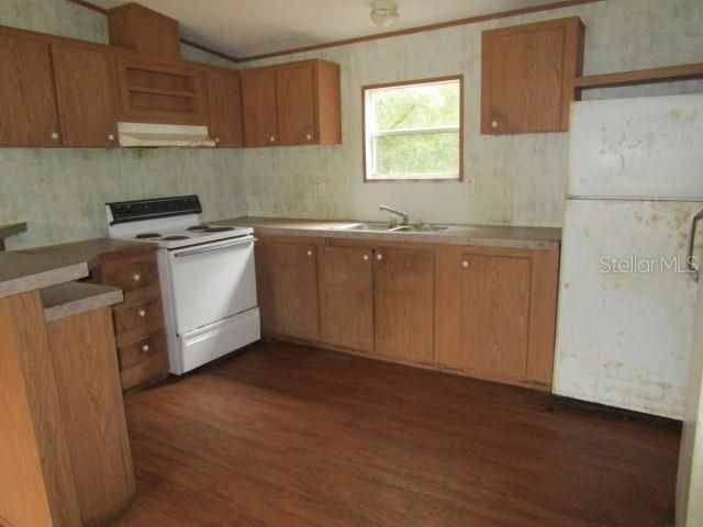Recently Sold: $104,000 (3 beds, 2 baths, 1056 Square Feet)