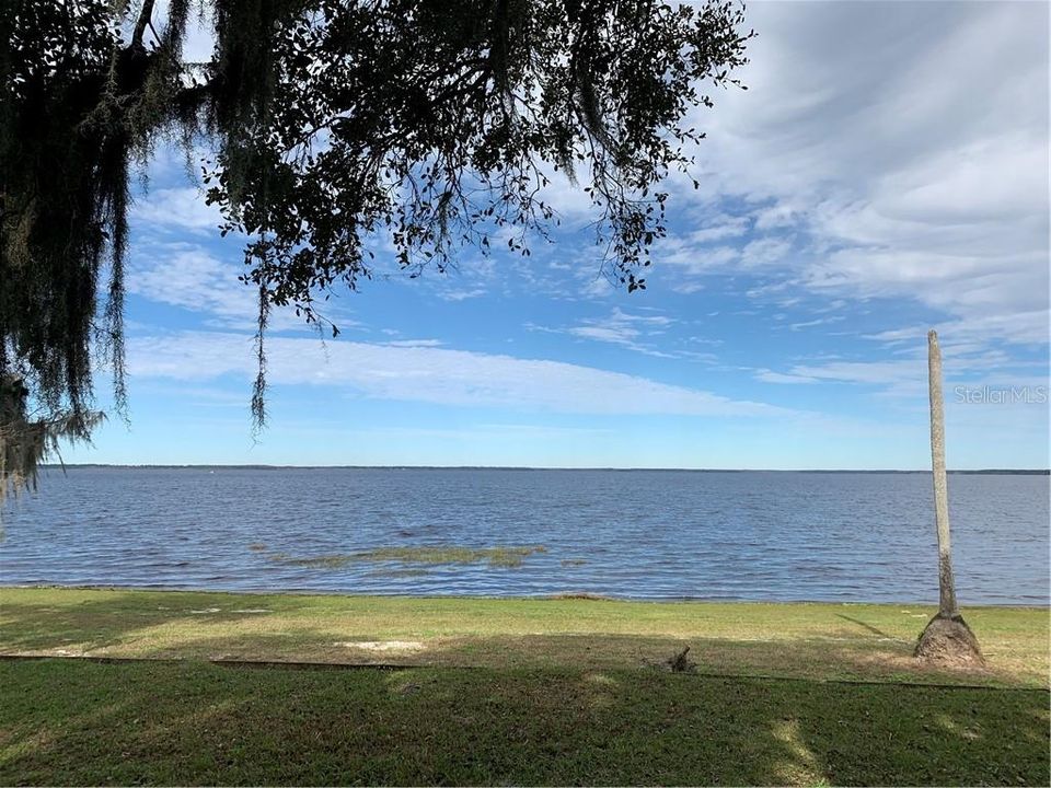 Build your DREAM HOME here and enjoy this view everyday!