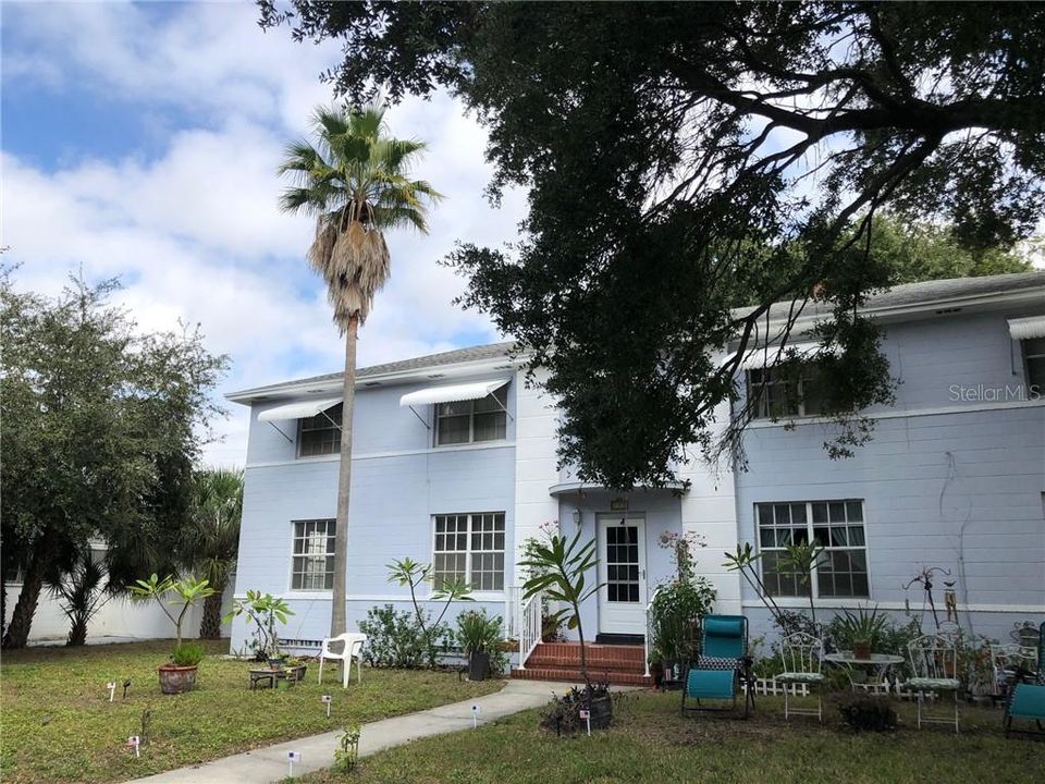 Recently Rented: $1,095 (2 beds, 1 baths, 750 Square Feet)