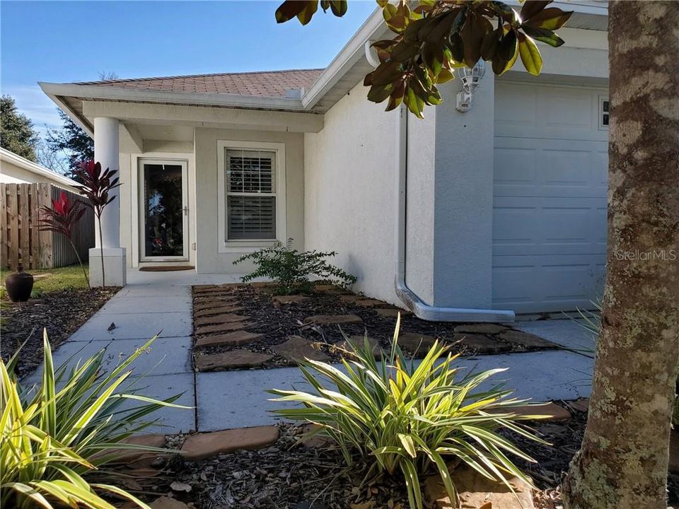 Recientemente alquilado: $1,500 (4 camas, 2 baños, 1484 Pies cuadrados)