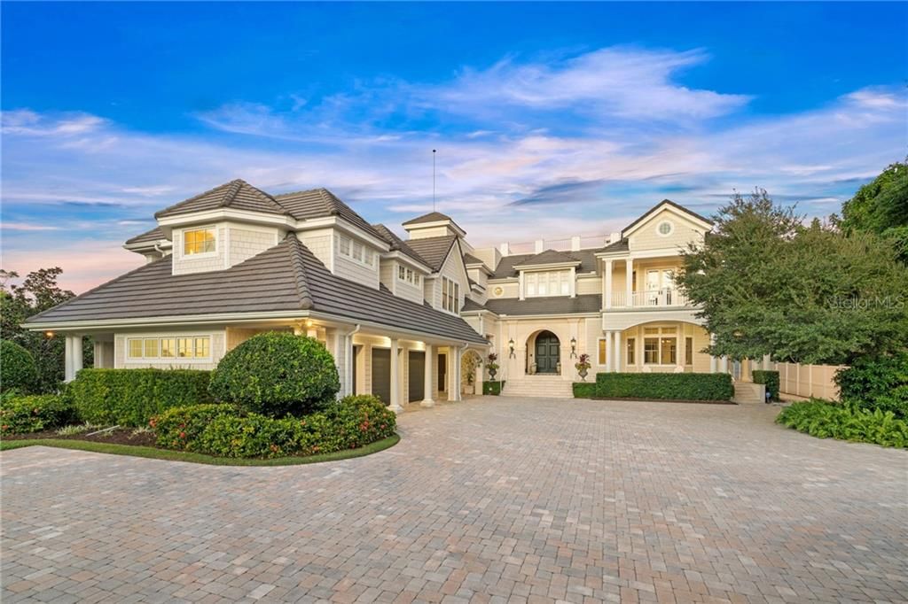 Recently Sold: $7,495,000 (5 beds, 7 baths, 10207 Square Feet)