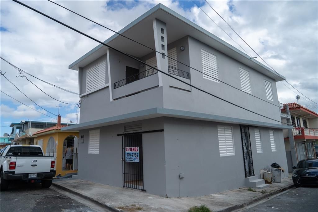 Vendido Recientemente: $54,900 (6 camas, 2 baños, 1951 Pies cuadrados)