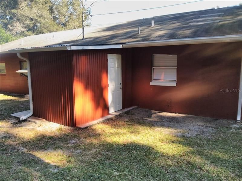 Back of the property - Laundry room