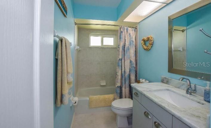 最近售出: $339,000 (3 贝兹, 2 浴室, 1406 平方英尺)