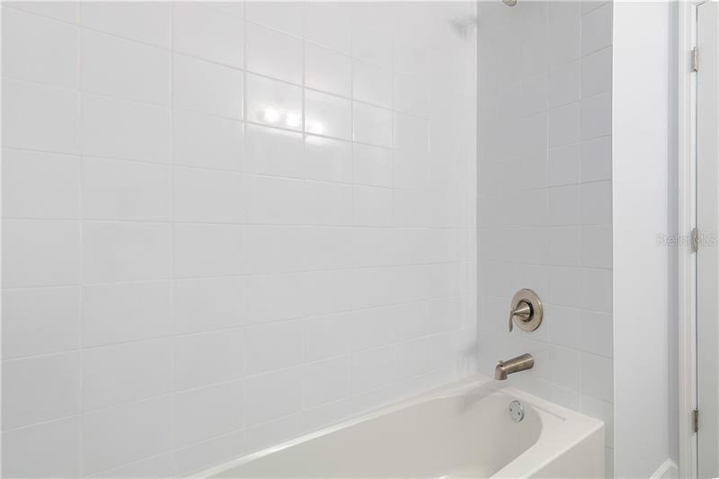 最近售出: $224,900 (3 贝兹, 2 浴室, 1200 平方英尺)
