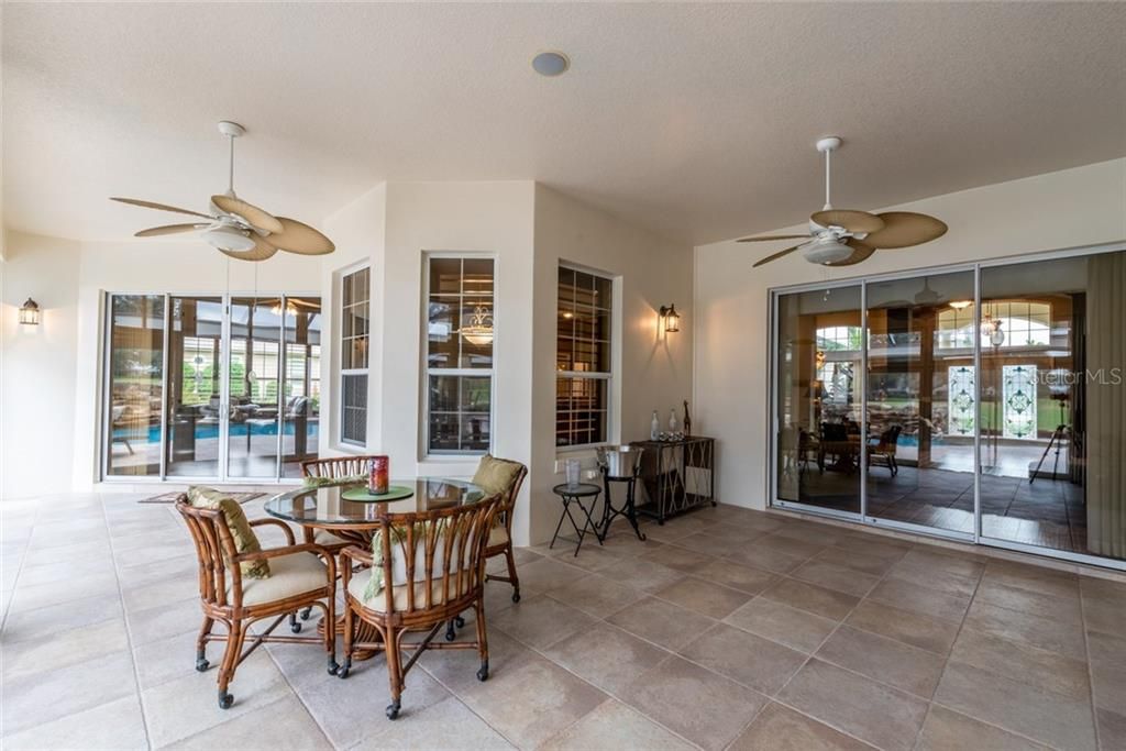 Recently Sold: $899,900 (4 beds, 3 baths, 3856 Square Feet)