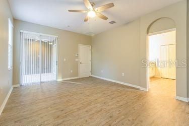 Recently Rented: $2,070 (4 beds, 2 baths, 2193 Square Feet)