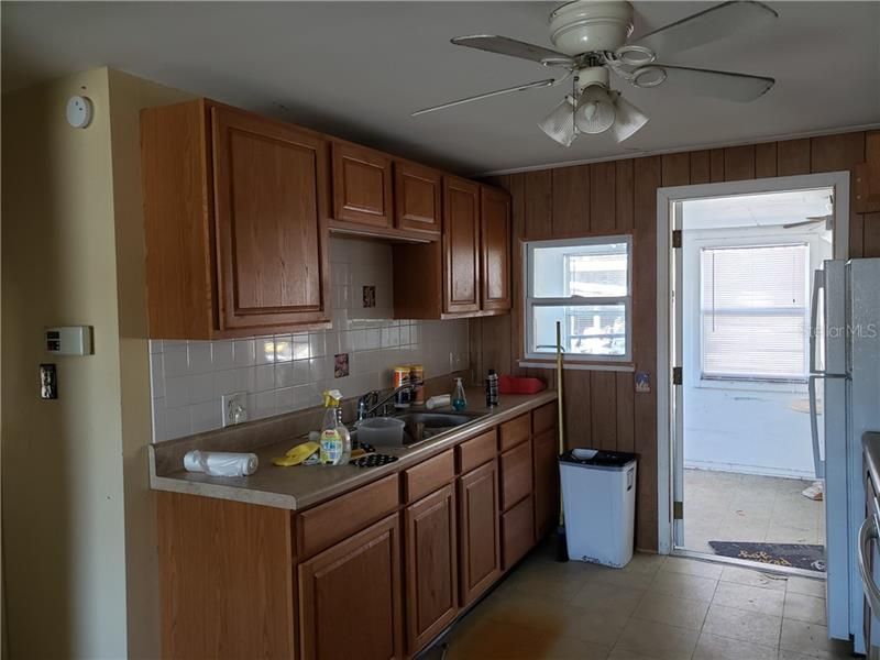 Recently Sold: $75,000 (2 beds, 1 baths, 920 Square Feet)