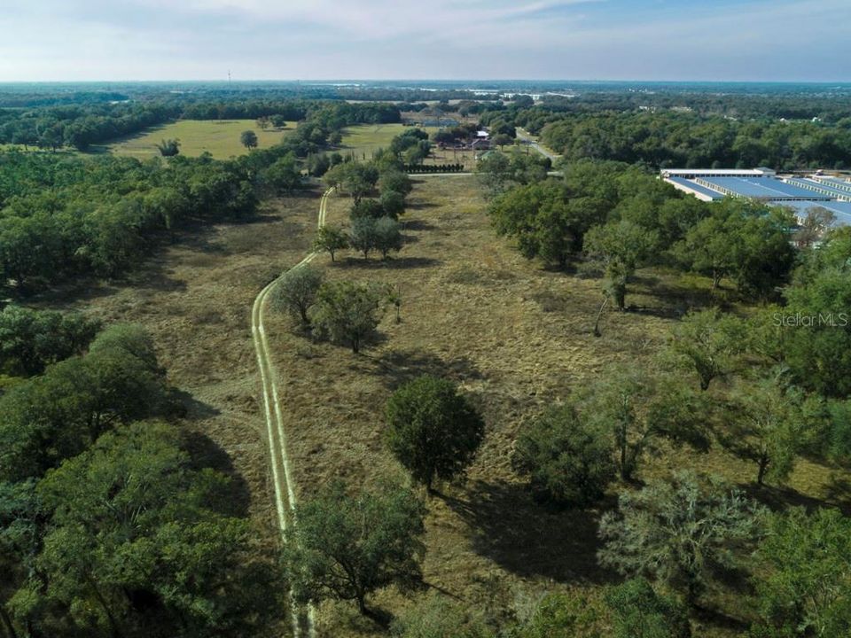 En Venta: $3,179,990 (19.47 acres)