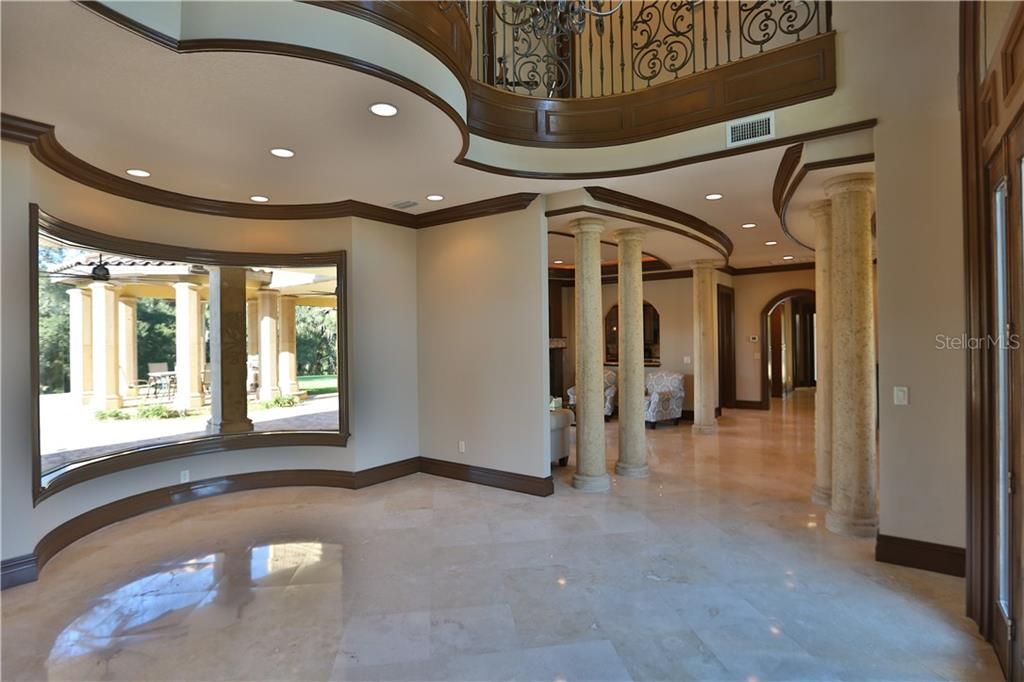 Recently Sold: $3,500,000 (6 beds, 5 baths, 6805 Square Feet)