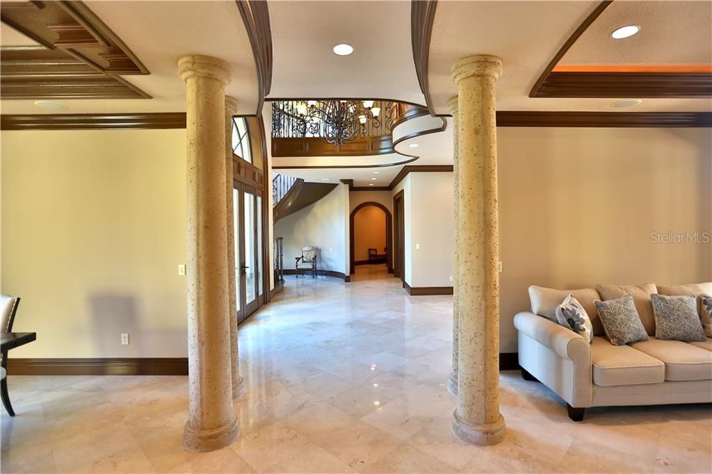 Recently Sold: $3,500,000 (6 beds, 5 baths, 6805 Square Feet)