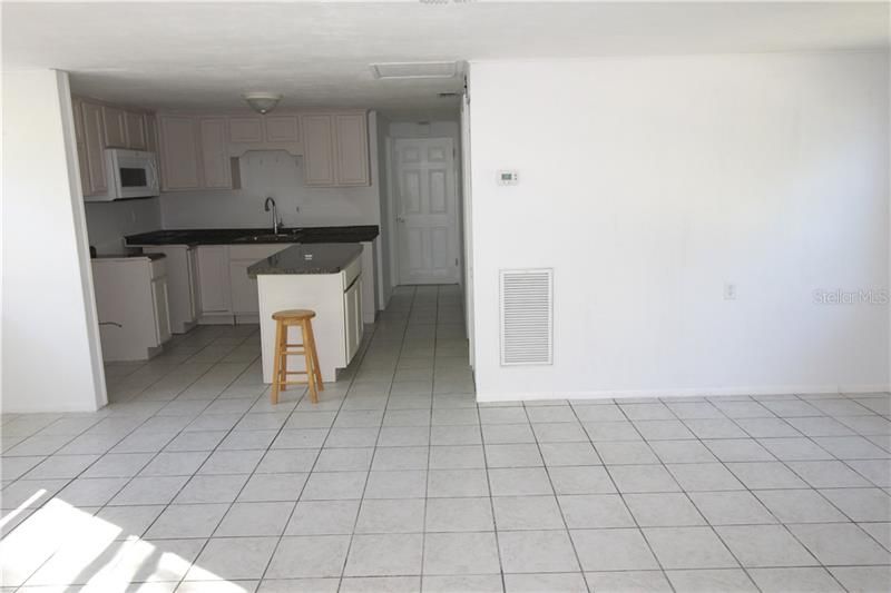 Recently Sold: $114,900 (2 beds, 1 baths, 1130 Square Feet)