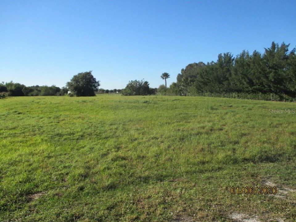 Vendido Recientemente: $55,000 (2.22 acres)