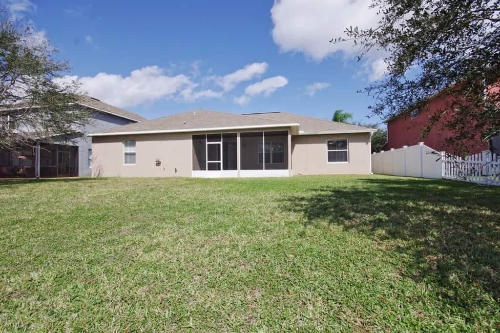 Recently Rented: $1,834 (4 beds, 2 baths, 2236 Square Feet)