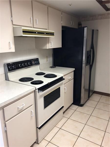 Recently Rented: $1,095 (2 beds, 2 baths, 1460 Square Feet)