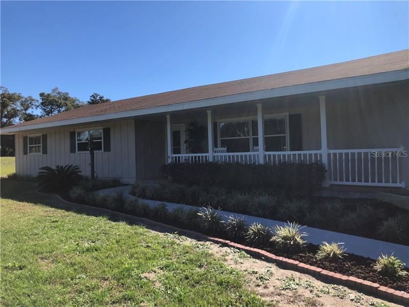 Recently Rented: $1,550 (3 beds, 2 baths, 2879 Square Feet)