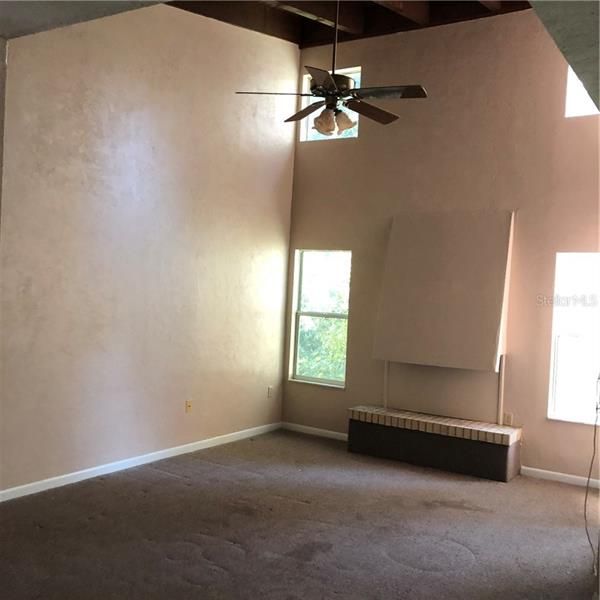 Recently Rented: $899 (2 beds, 2 baths, 800 Square Feet)