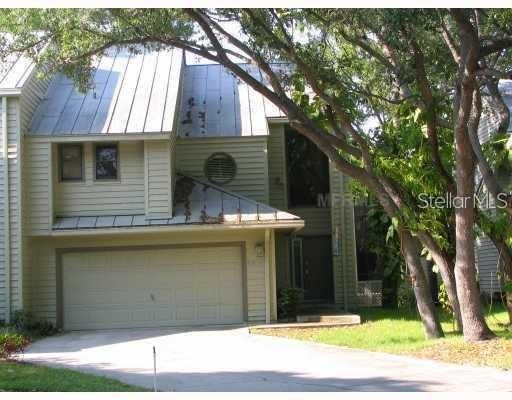 Recently Sold: $315,000 (3 beds, 2 baths, 1617 Square Feet)