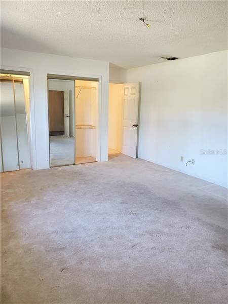 Recently Sold: $195,000 (3 beds, 2 baths, 2442 Square Feet)