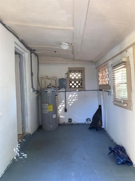 Recently Sold: $45,500 (2 beds, 1 baths, 908 Square Feet)