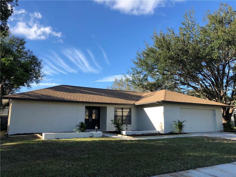 Recently Sold: $395,000 (4 beds, 3 baths, 2158 Square Feet)